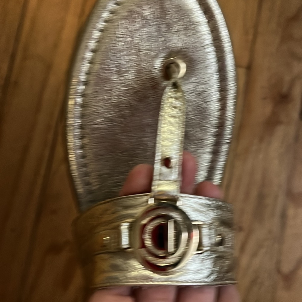 Christian Dior gold sandals. Size 9. - Picture 5 of 5